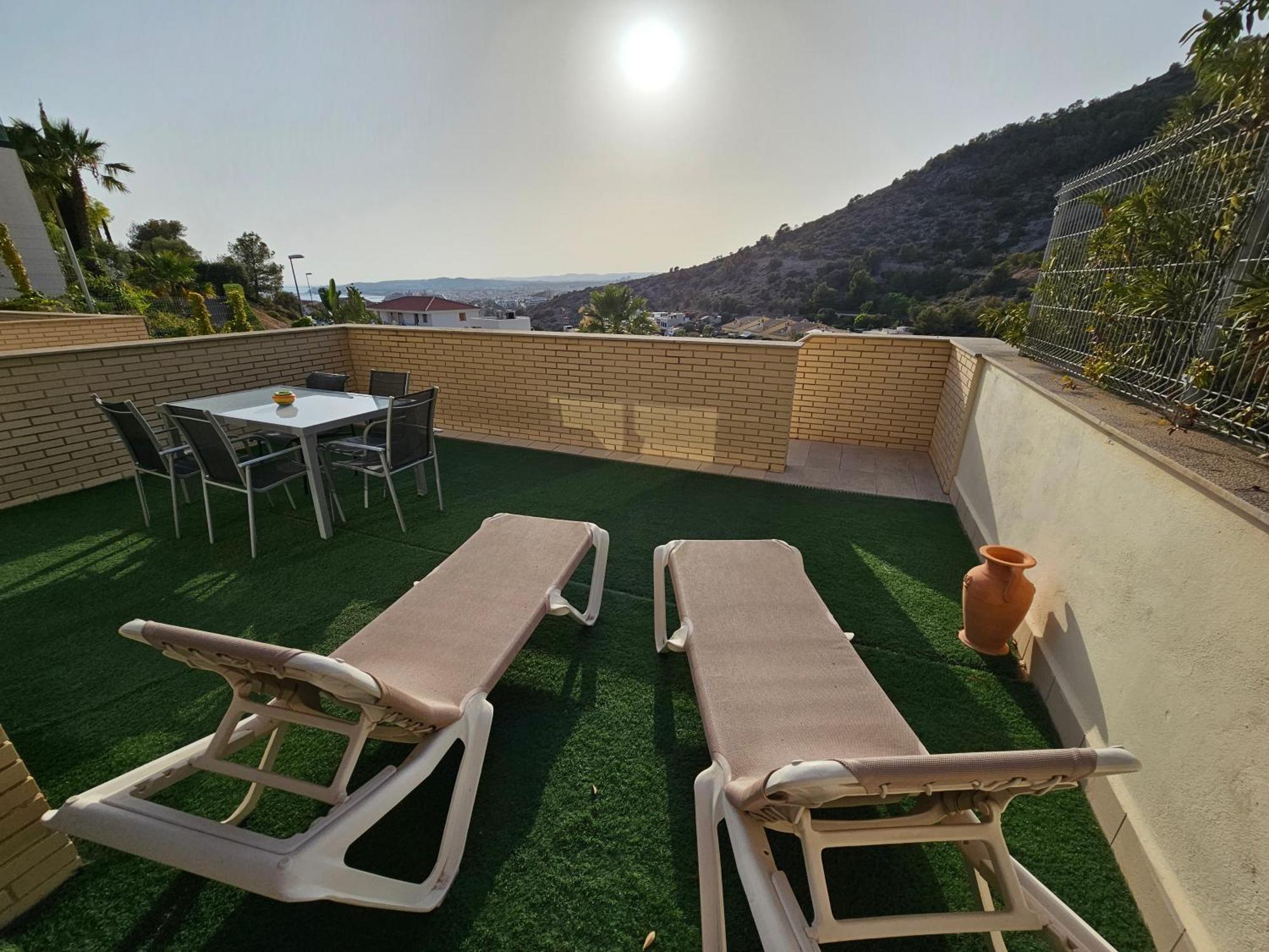 Duplex Moderno 3 Hab Parking, Vistas Al Mar Y Terraza Daire Sitges Dış mekan fotoğraf
