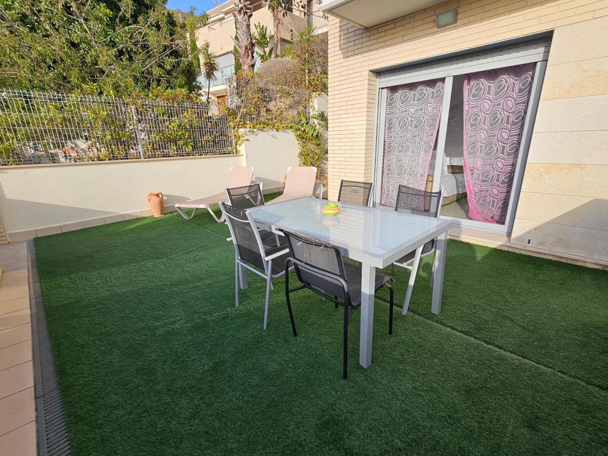 Duplex Moderno 3 Hab Parking, Vistas Al Mar Y Terraza Daire Sitges Dış mekan fotoğraf